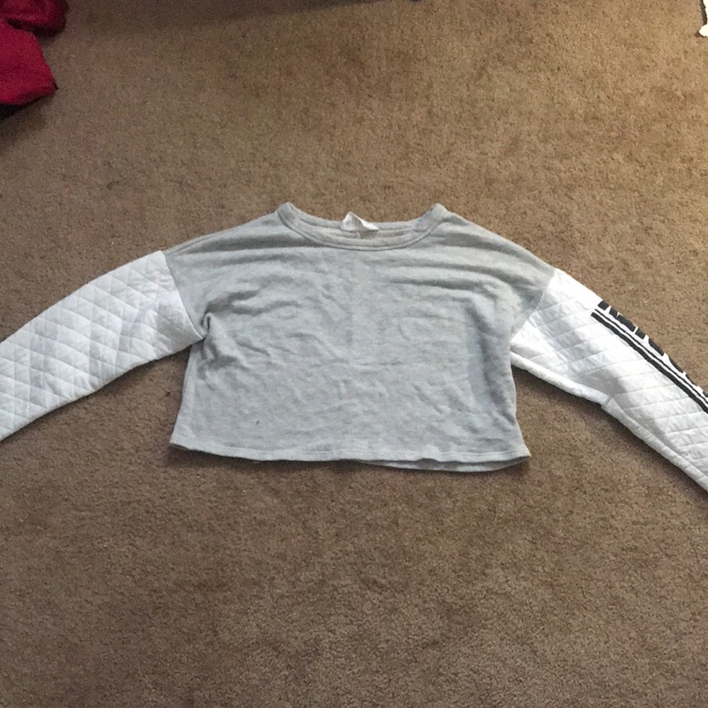 Grey sweater crop top